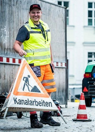 Kanalreinigung und Rohrreinigung Waldmünchen - Verkehrssicherung